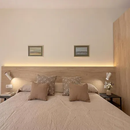 Apartamento Spacious Garden View With Pool Salou